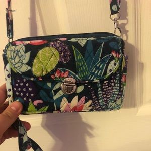 Crossbody wallet